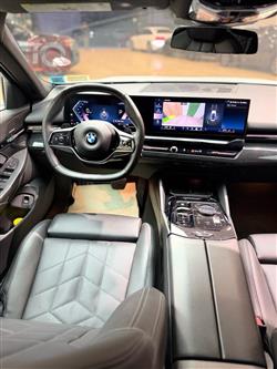 بي ام دبليو الفئة 5